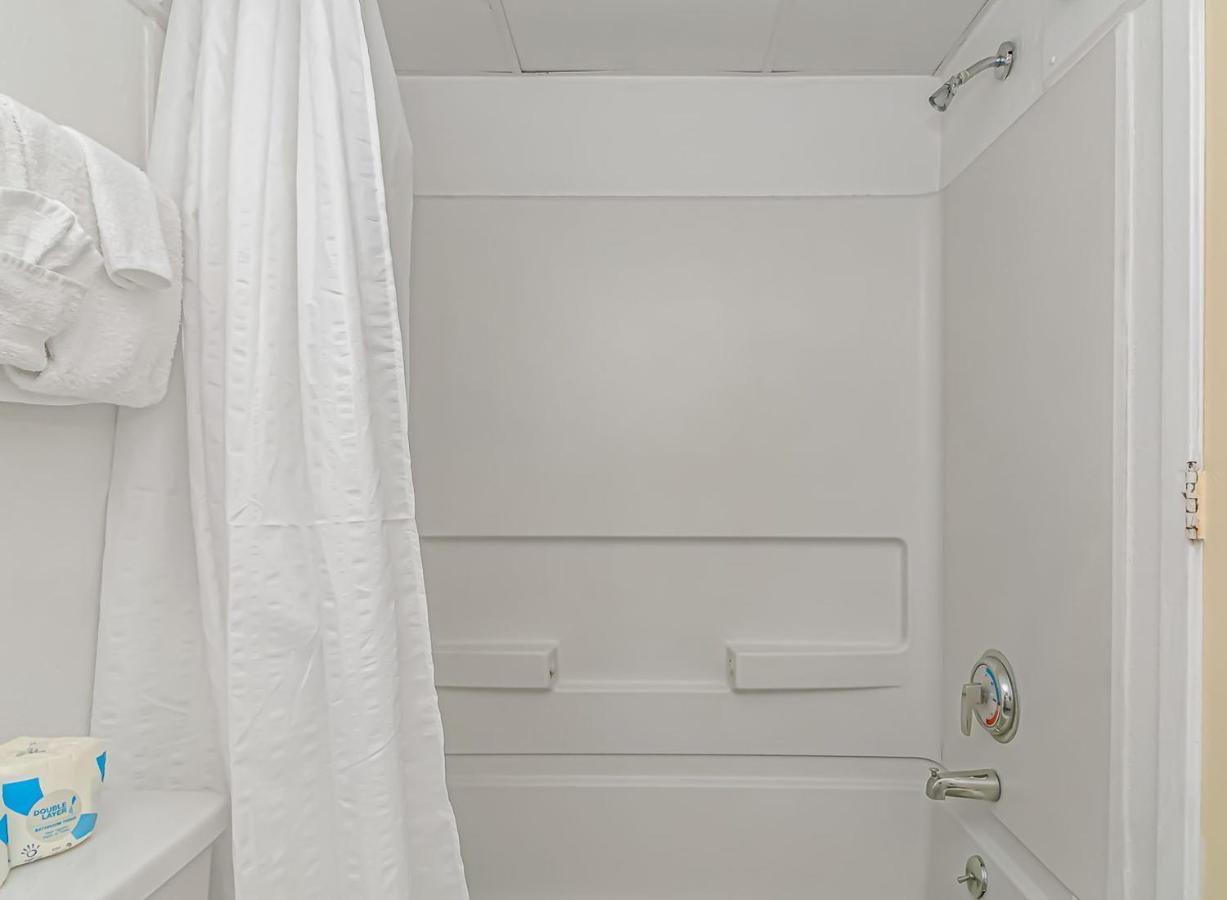 Renovated And Modern! Beautifully Updated Queen Suite! Sea Mist Resort 50410 Perfect For 2-4 Guests! Миртъл Бийч Екстериор снимка